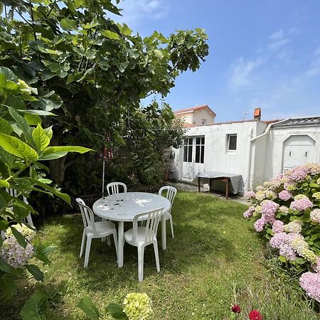 Maison Typique 30 S Proche Plage サン・ジル・クロワ・ド・ヴィ エクステリア 写真